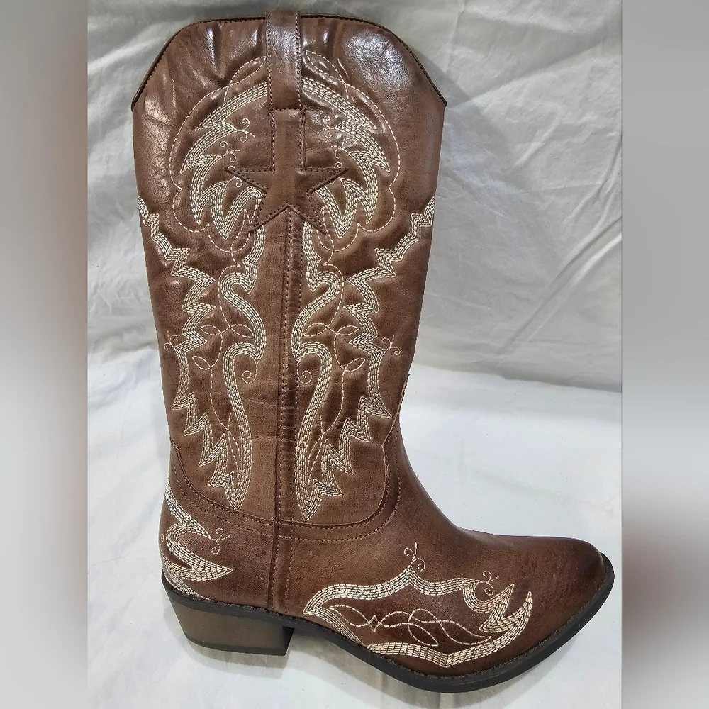 NIB Coconuts by Matisse Brown Boots - Picture 8 of 12